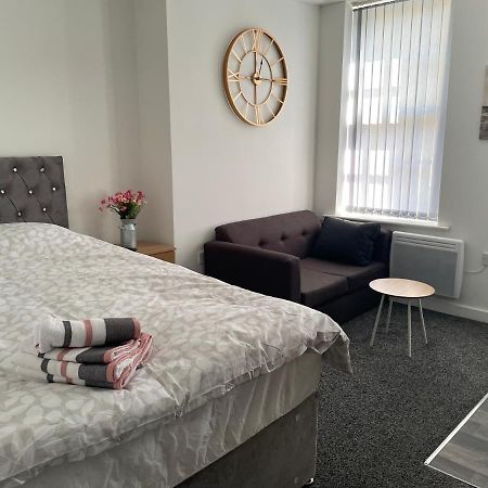 Bv Comfy Budget Studio At Quebec Street Bradford 布雷得佛 外观 照片